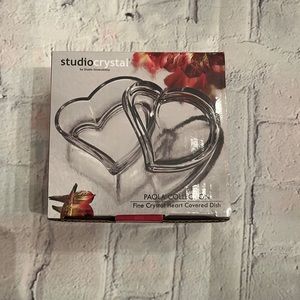 Fine Crystal Heart Covered dish